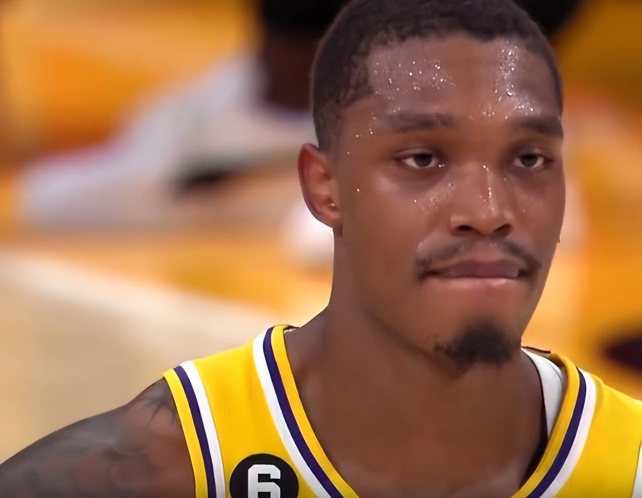 爱游戏体育赛事直播比赛规则变更引爆全场！，浓眉哥意外战胜中国队观众掌声雷动(浓眉哥cba)