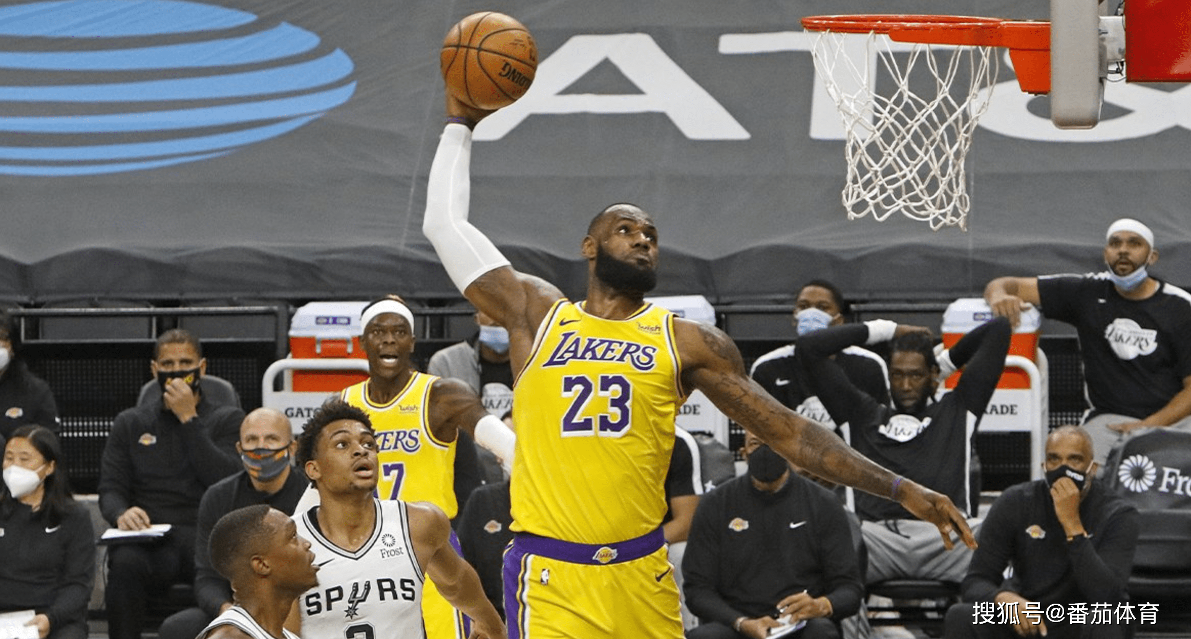 爱游戏体育关于里程碑夜圣安东尼奥马刺造点机会;中超转会期刷纪录;信心回归;医务组通报恢复的信息